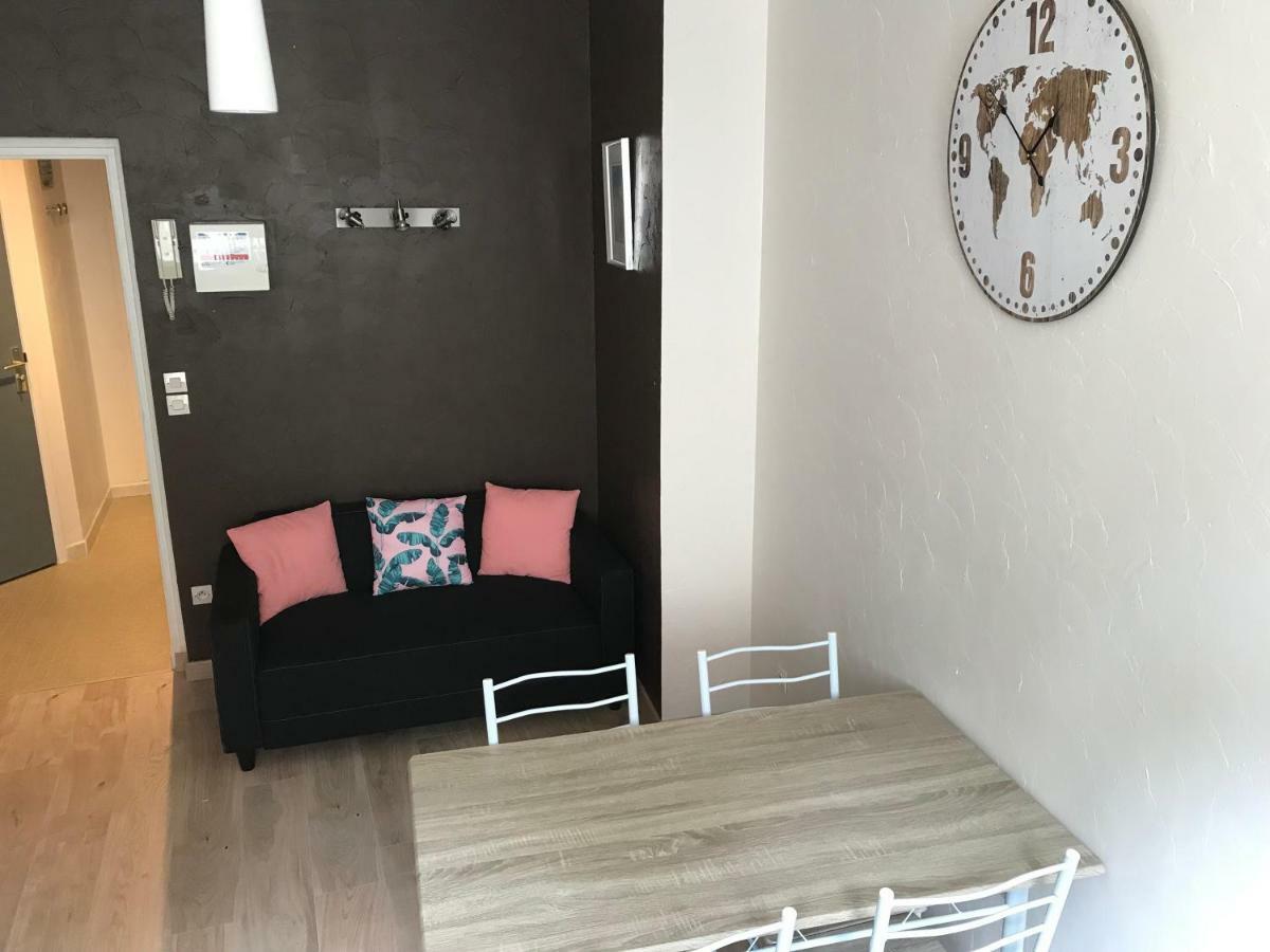 T3 en vieille ville 2adult 2 enfants parking gratuit - by La Source d'OrFée Boulogne-sur-Mer Exterior foto